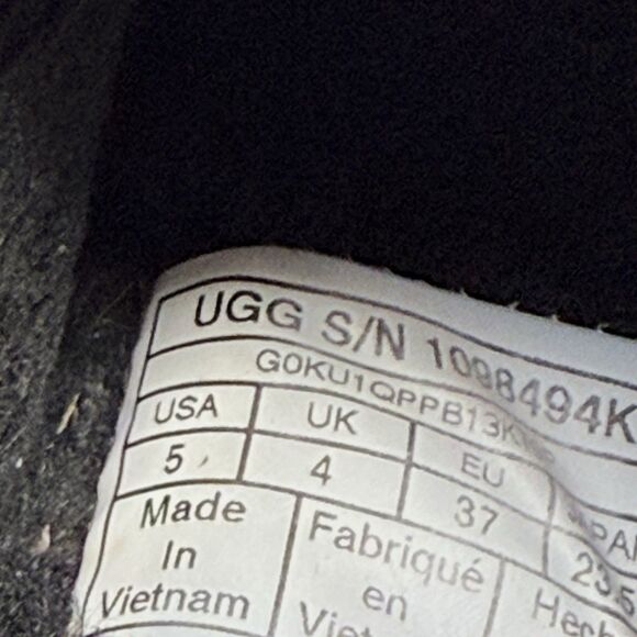 UGG Fluff Yeah Shearling Slingback Slippers Kids Girls 5 Black Red Open Toe - Picture 11 of 14